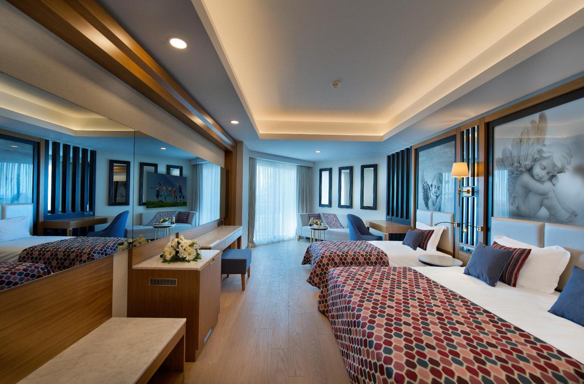 Chambre Double ou Lits Jumeaux Standard avec Vue Partielle sur Mer