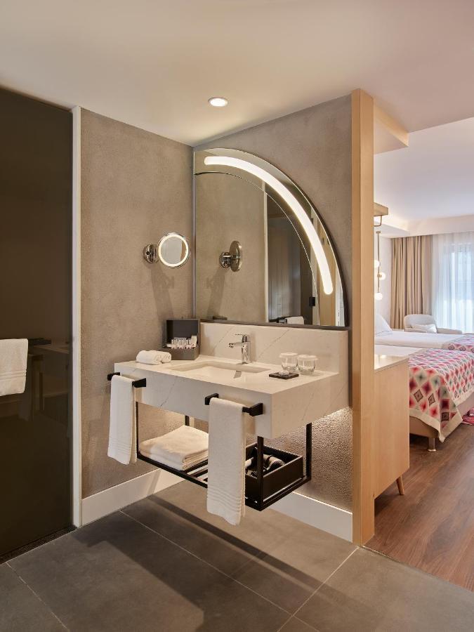 Chambre Double - Accessible aux Personnes à Mobilité Réduite