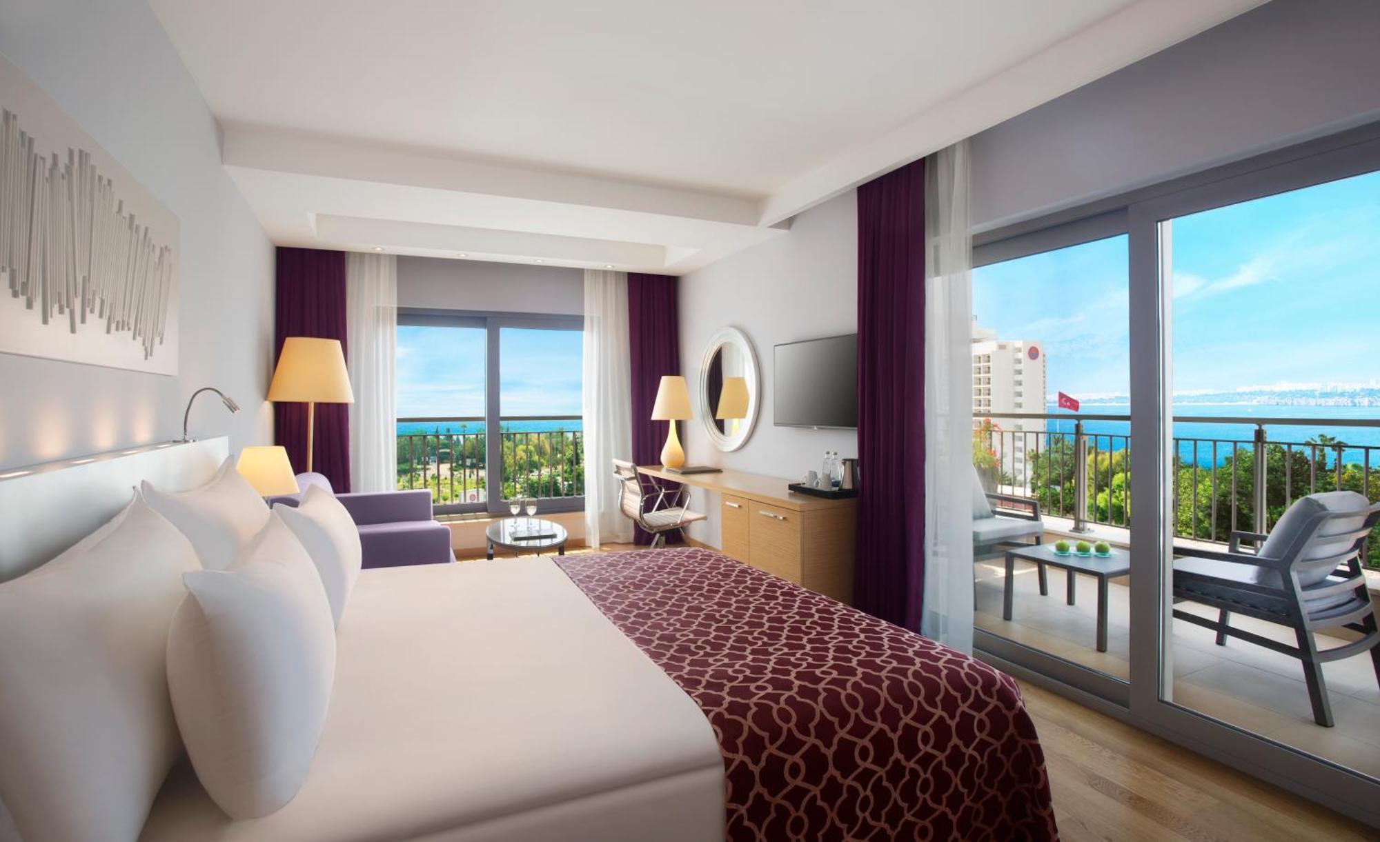 Suite V Casual avec Balcon - Vue sur Mer