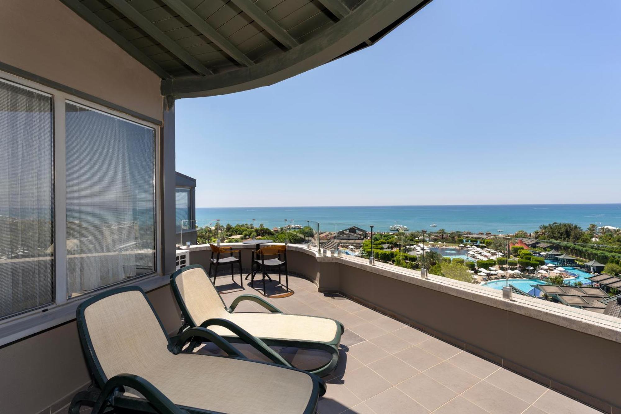 Junior Suite Spa Bath Sea View